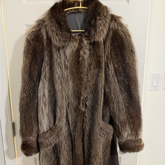 Jackets & Blazers - Luxurious Brown Fur Coat